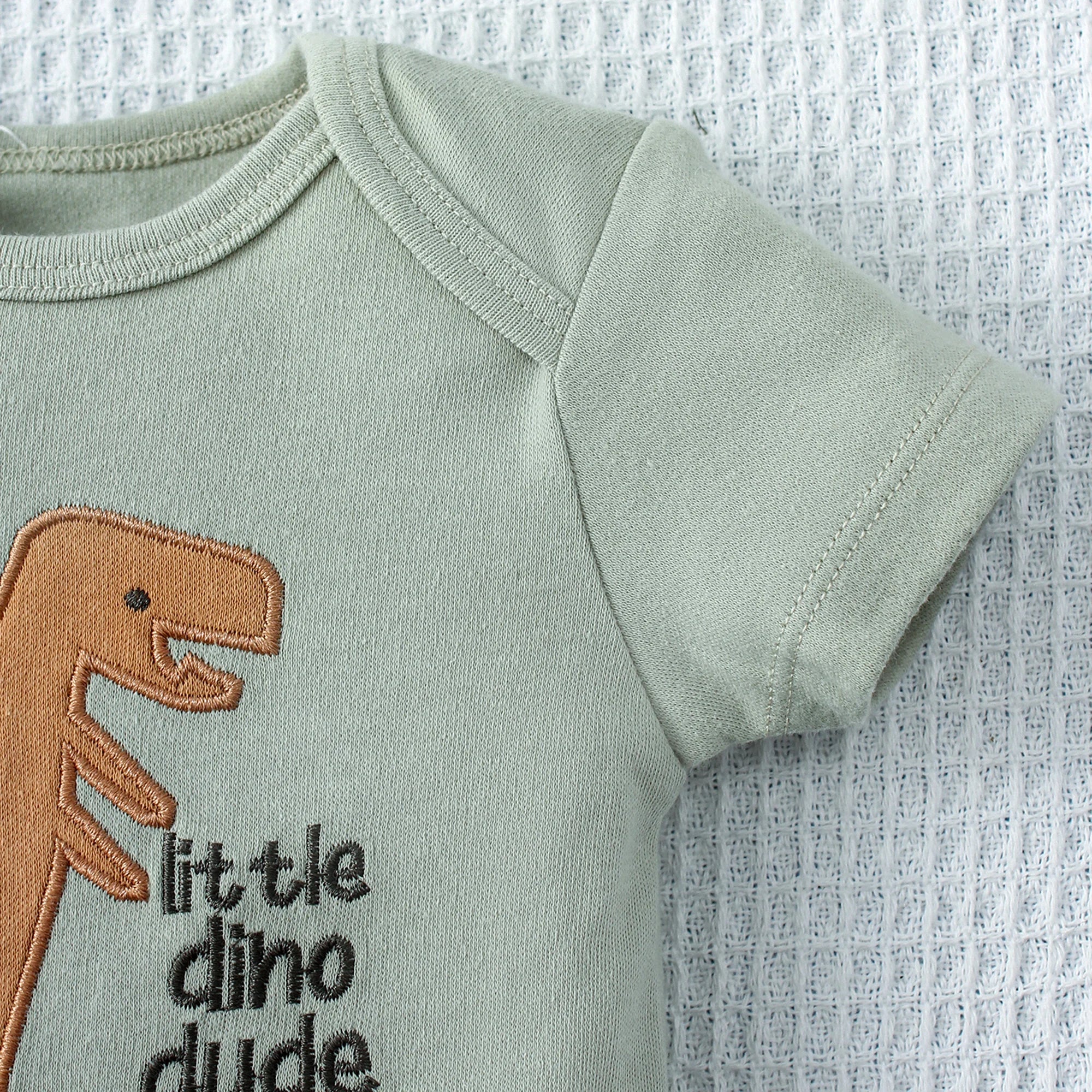 3pce Cartoon Dinosaur Pattern and Stripe Pattern Set for 0-9 Months Old Boys